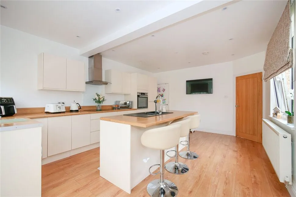 Midland Road, Baildon, West Yorkshire, BD17, photo 4