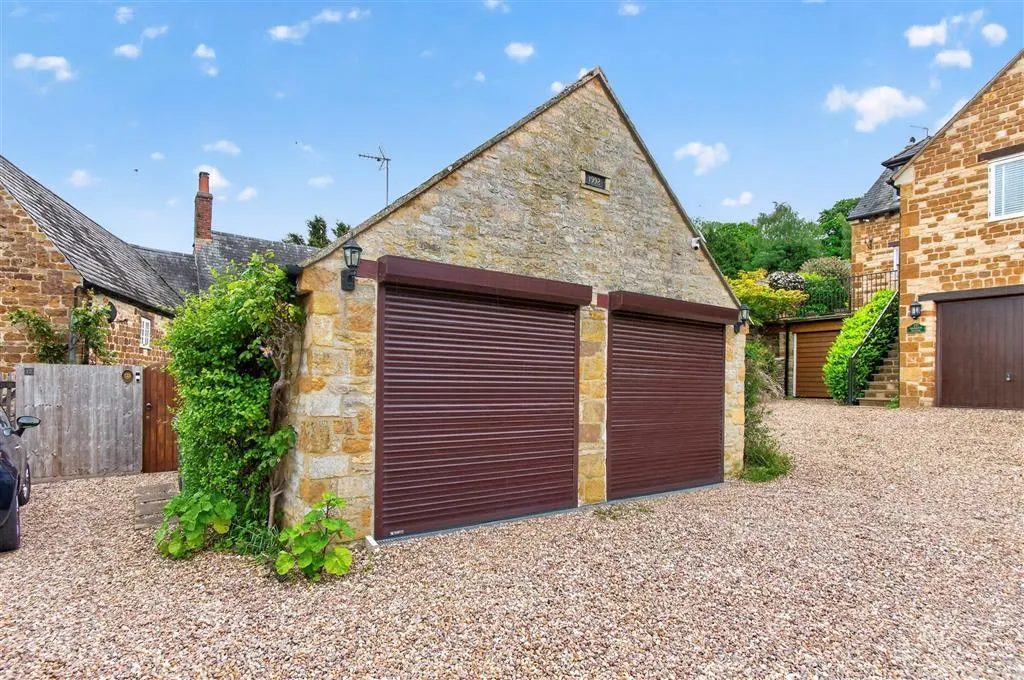 Main Street, Middleton, LE16, photo 20