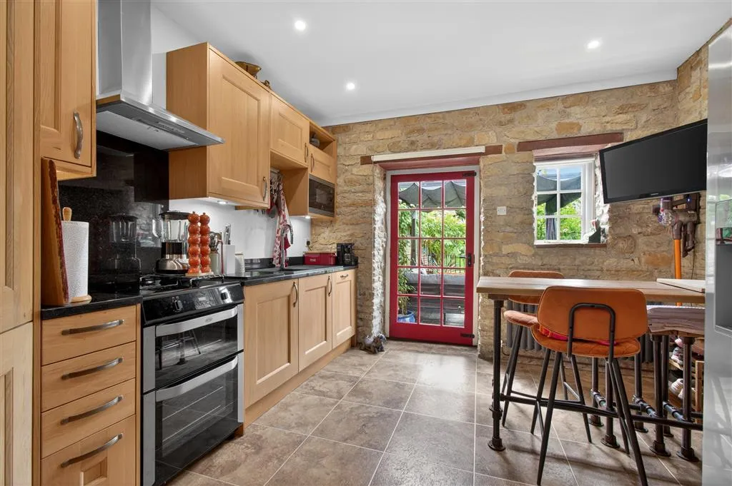 Main Street, Middleton, LE16, photo 11