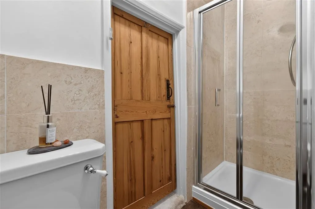 Main Street, Middleton, LE16, photo 15