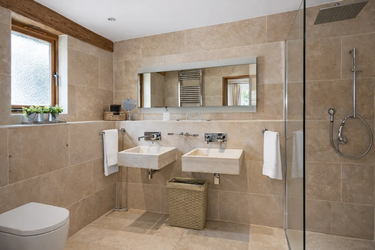 Virginia Water, Surrey, GU25 4JA, photo 14