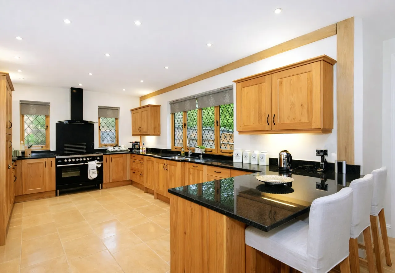 Virginia Water, Surrey, GU25 4JA, photo 6