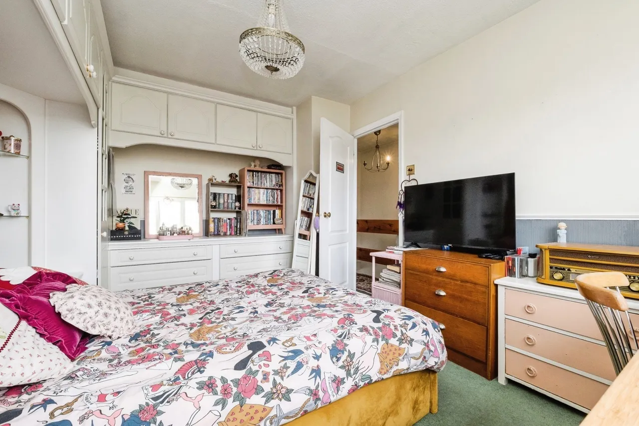 Nelson Road, Rainham, RM13, photo 15