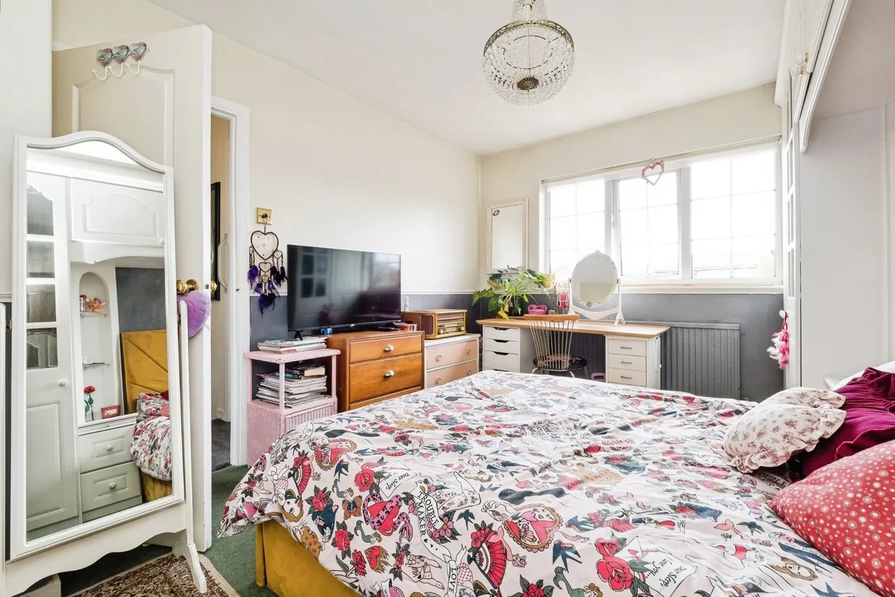 Nelson Road, Rainham, RM13, photo 14
