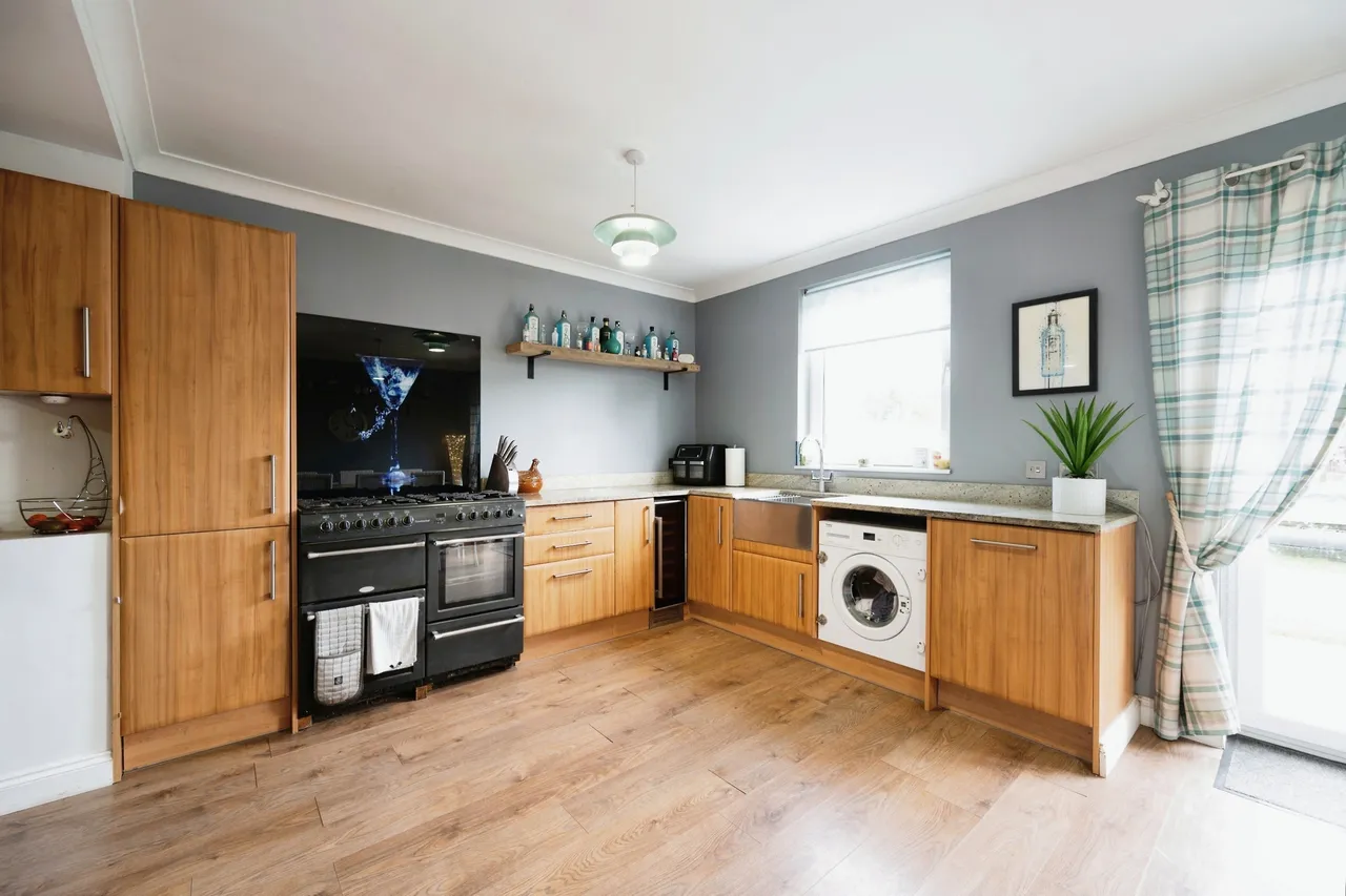 Ilex Walk, Hayling Island, PO11, photo 9