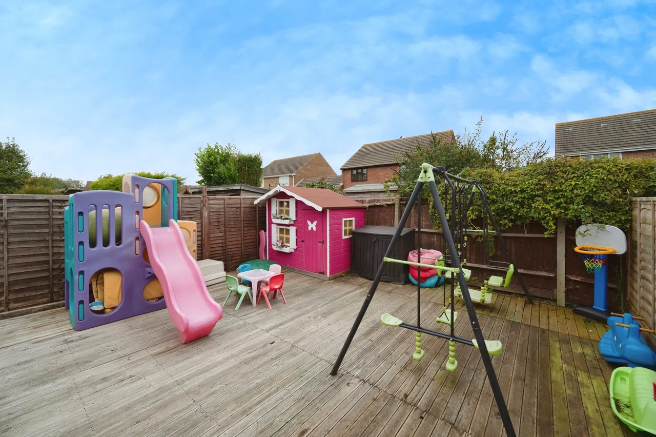 Ilex Walk, Hayling Island, PO11, photo 15