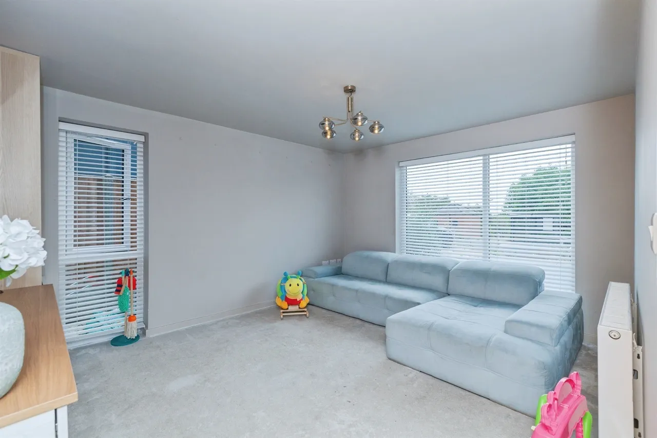 Harrowfield Close, Nuneaton, photo 2