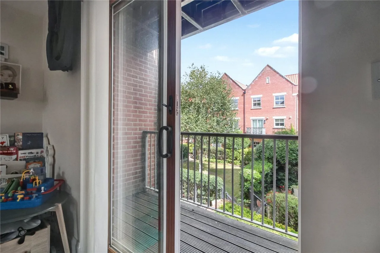 Hamilton Court, Trafalgar Square, Poringland, Norwich, NR14, photo 4