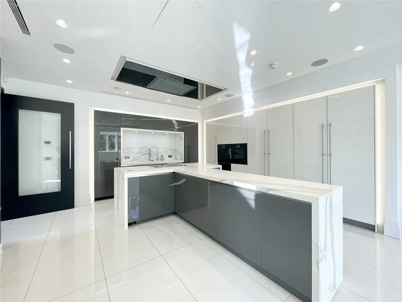The Residence, Camlet Way, Hadley Wood, Hertfordshire, EN4 0NX, photo 12