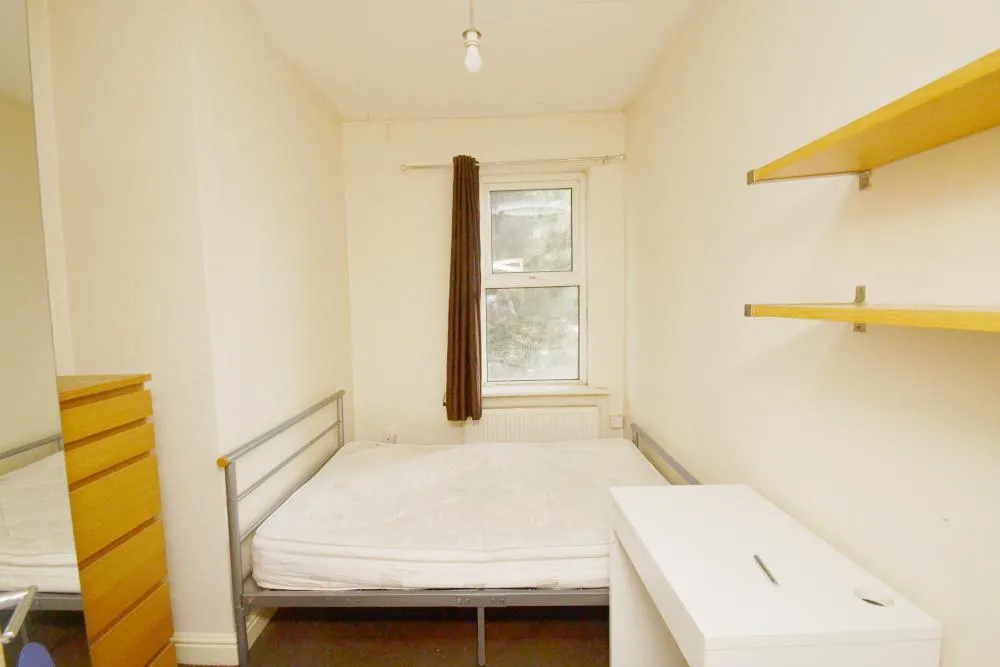Filey Road, Fallowfield, M14, photo 5