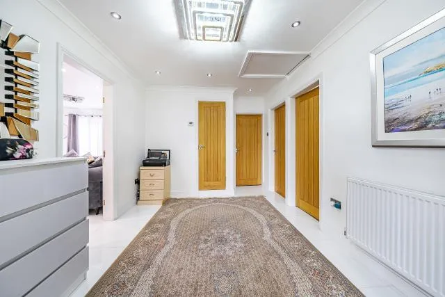 Oxford Road, Kidlington, OX5, photo 15