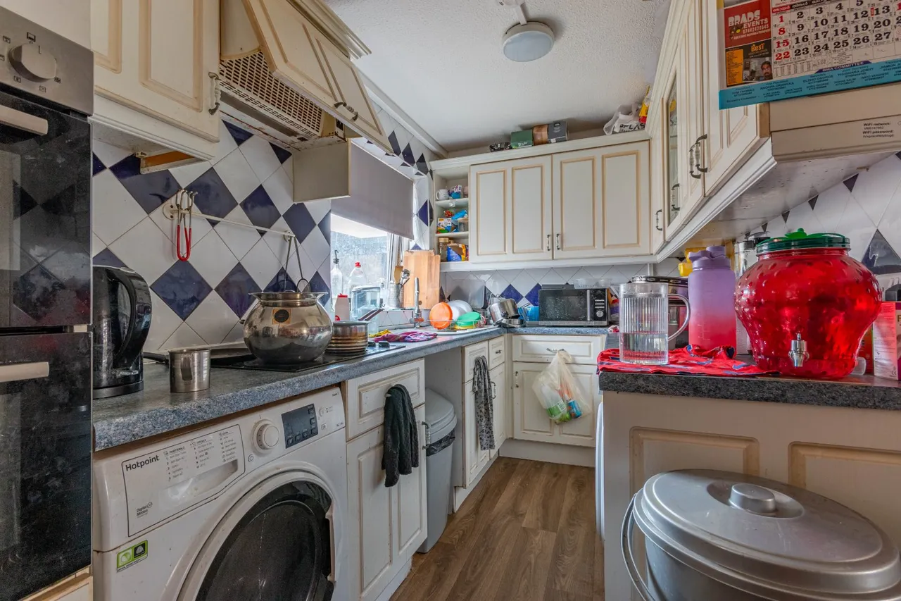Wycliffe Gardens, Shipley, BD18, photo 12