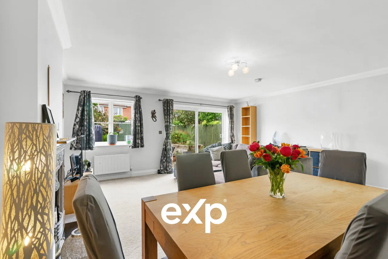 Rusham Road, Egham, TW20, photo 7
