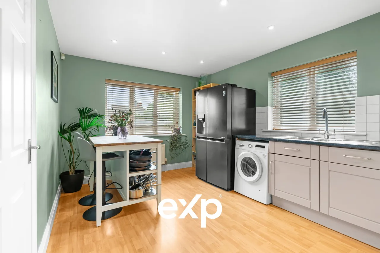 Rusham Road, Egham, TW20, photo 13