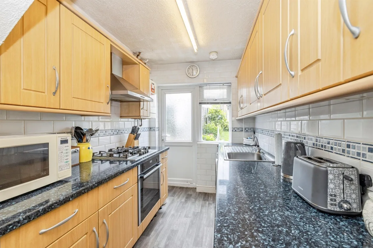 Ashfield Avenue, Bushey, photo 9
