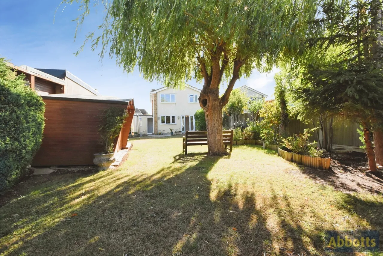 Avondale Road, Rayleigh, Essex, SS6, photo 23