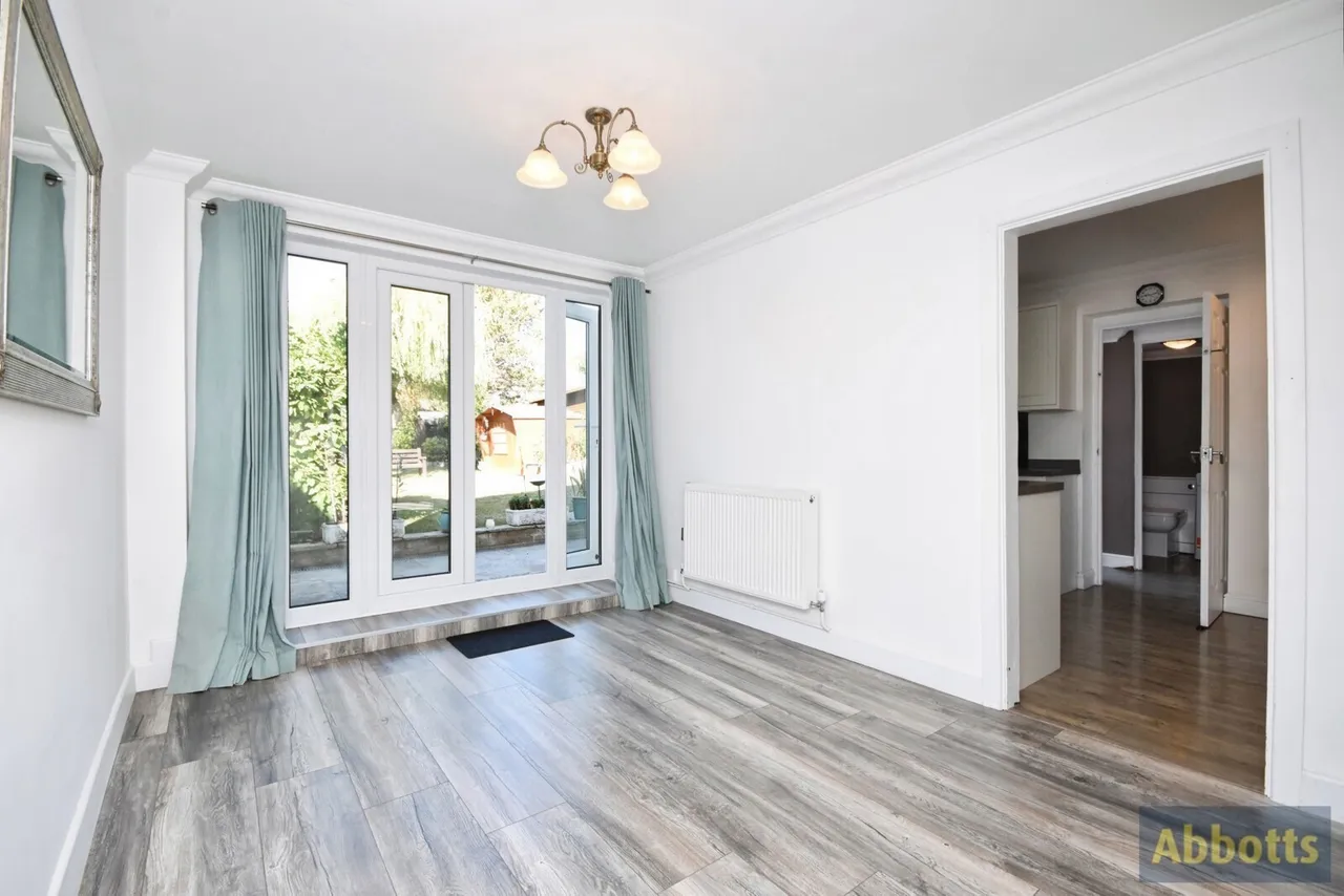 Avondale Road, Rayleigh, Essex, SS6, photo 6