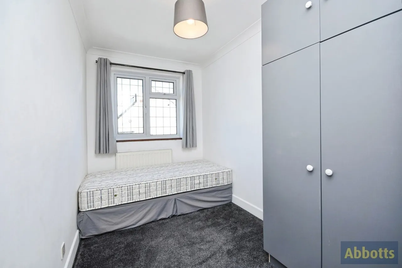 Avondale Road, Rayleigh, Essex, SS6, photo 15