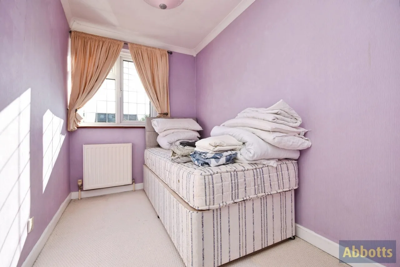 Avondale Road, Rayleigh, Essex, SS6, photo 18