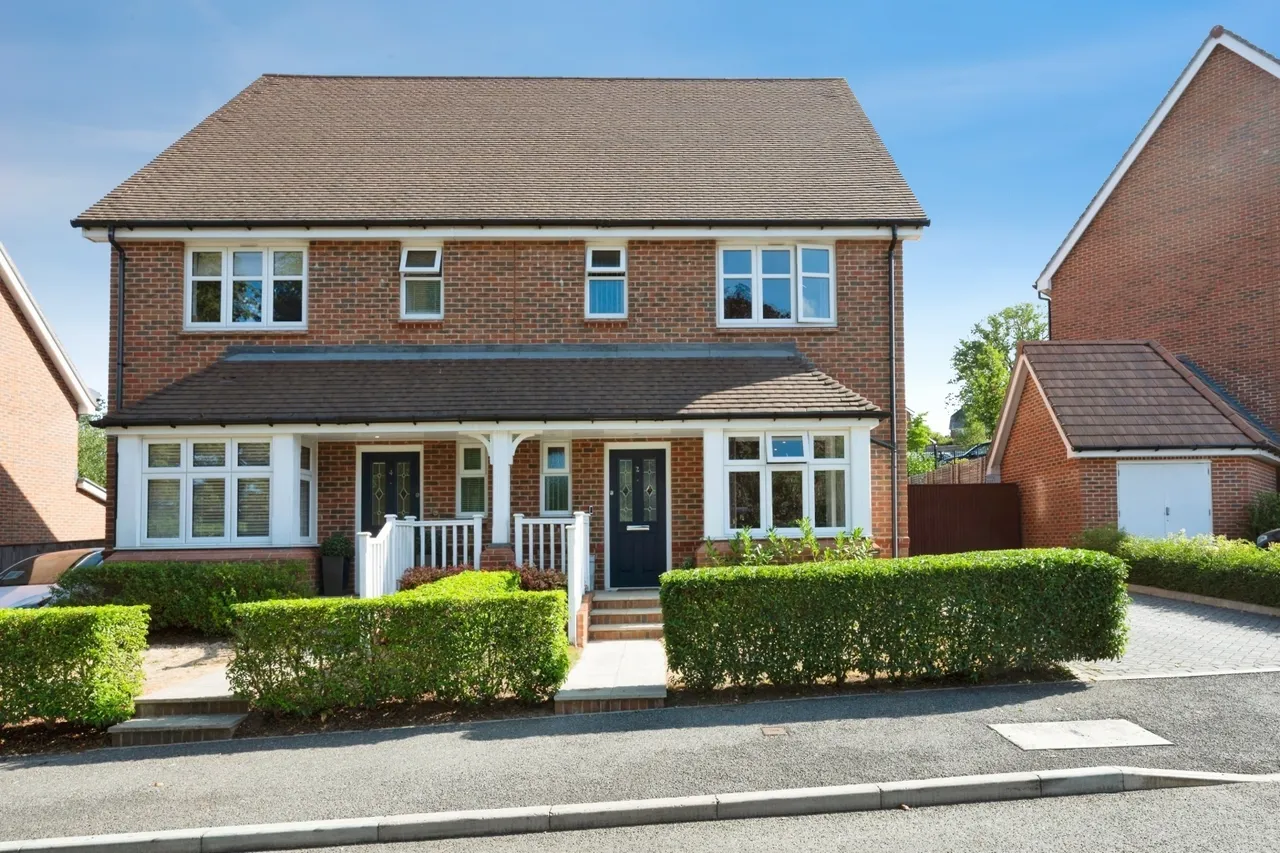 Consort Drive, Leatherhead, KT22, photo 4