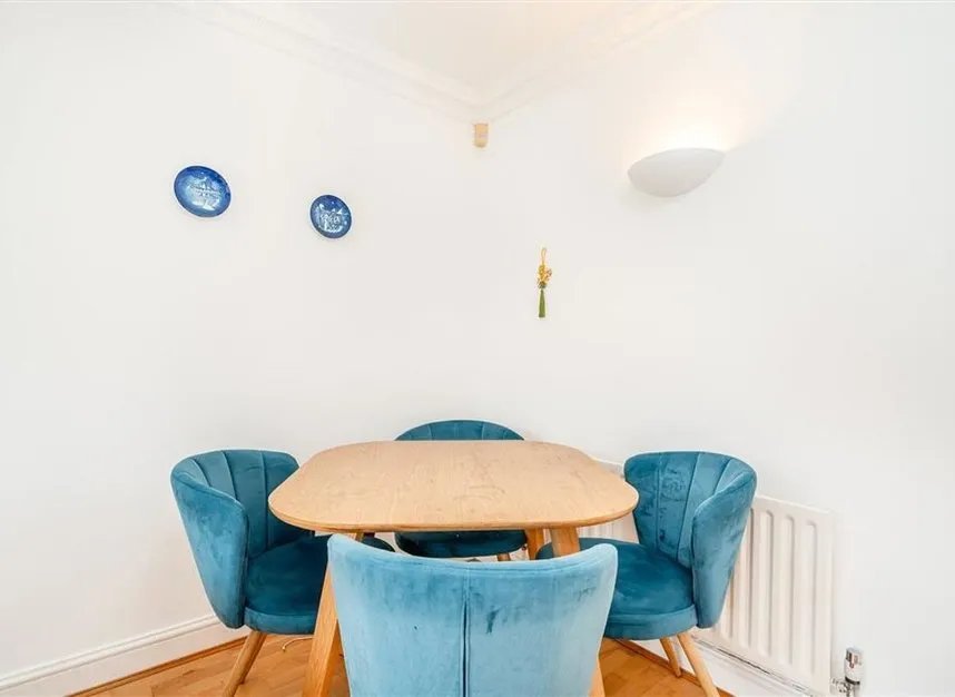 Trematon Place, Teddington, TW11, photo 3