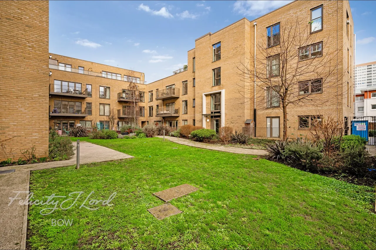 St Clements Avenue, London, photo 15