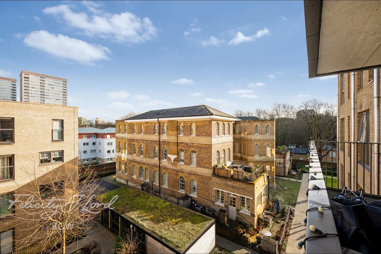St Clements Avenue, London, photo 14