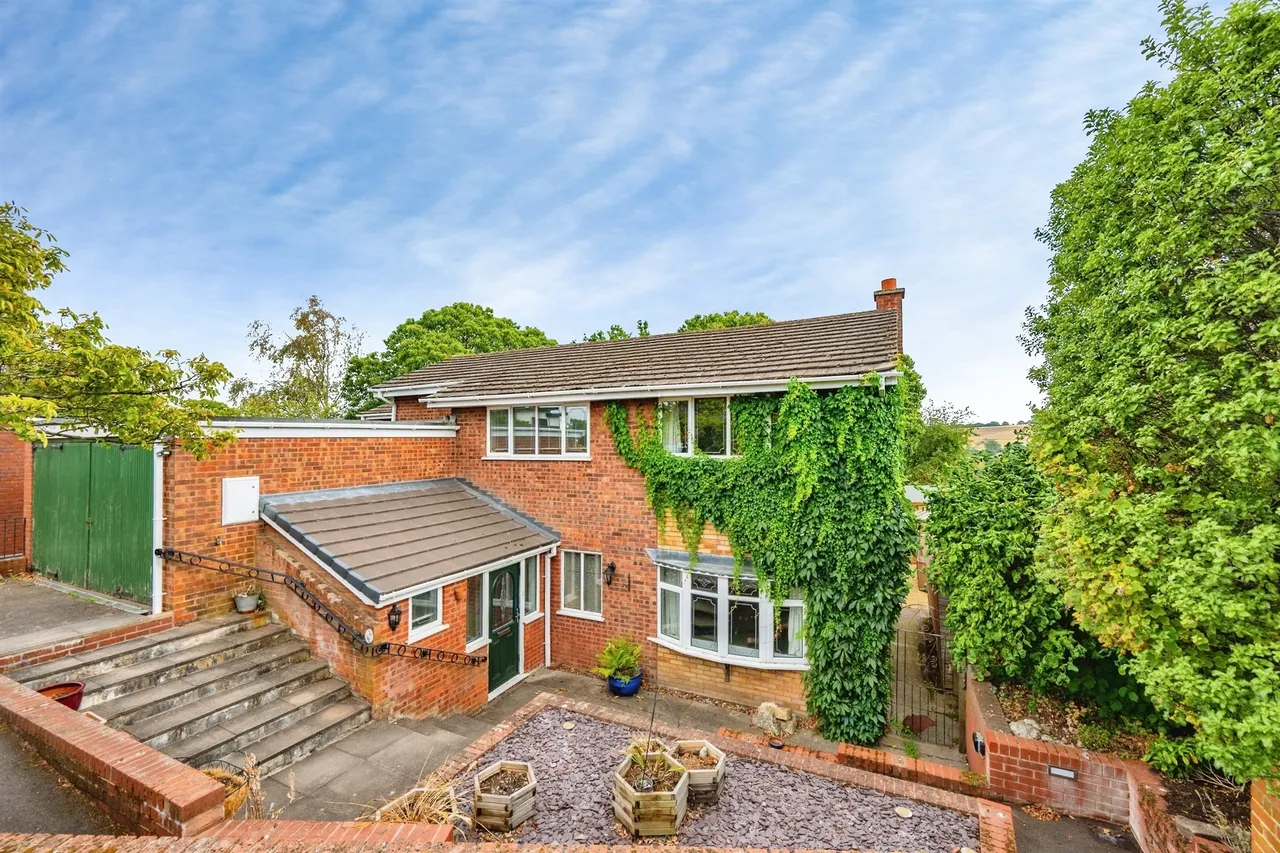 The Grange, Upper Longdon, WS15, photo 17