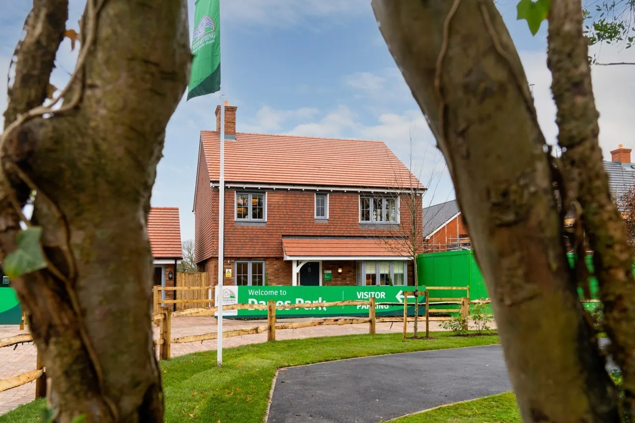 4 bed house for sale, Brockhills Lane, New Milton, BH25