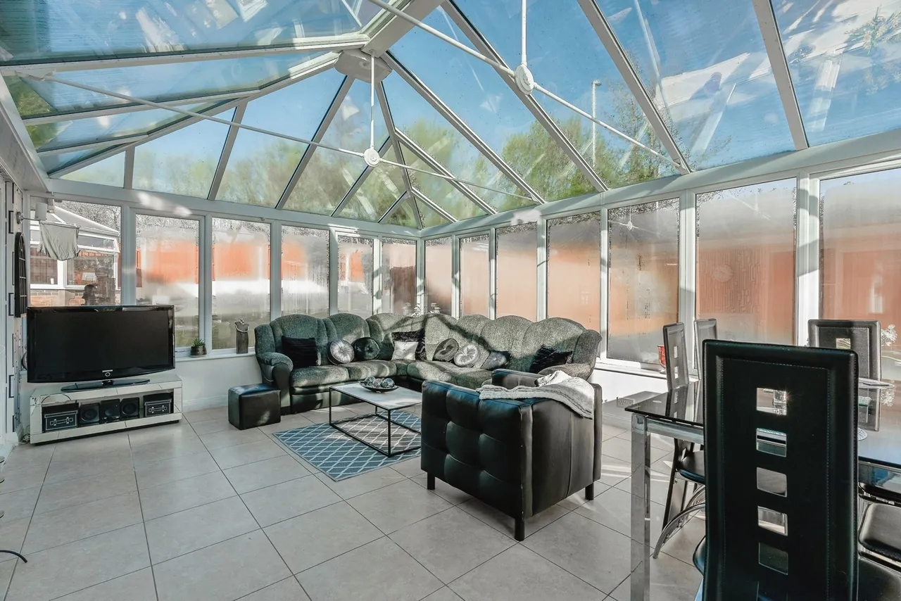Valley Gardens, Hapton, Burnley, Lancashire, BB11, photo 16