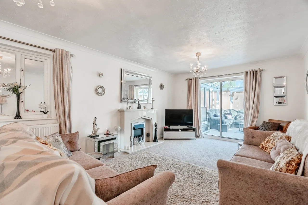 Valley Gardens, Hapton, Burnley, Lancashire, BB11, photo 2