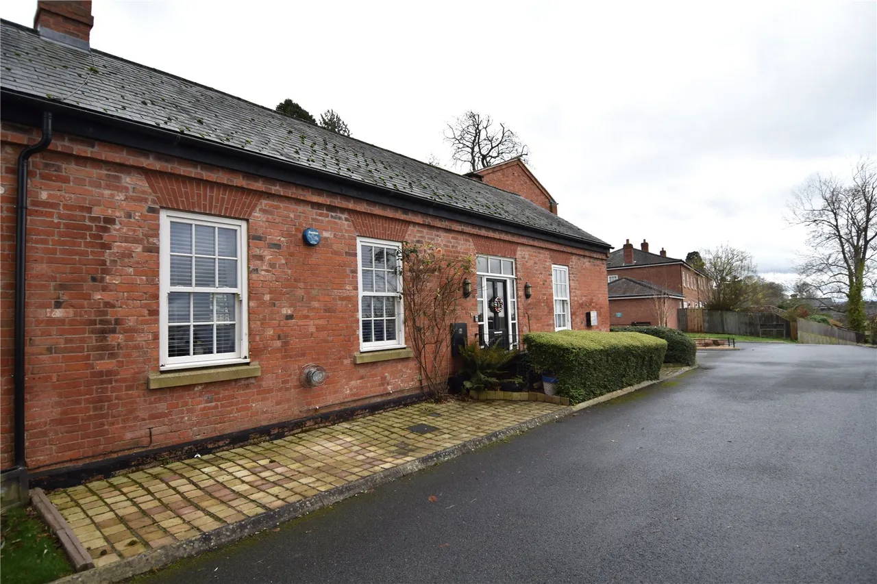 Stable Court, Hadzor, Droitwich, Worcestershire, WR9 7EX, photo 18