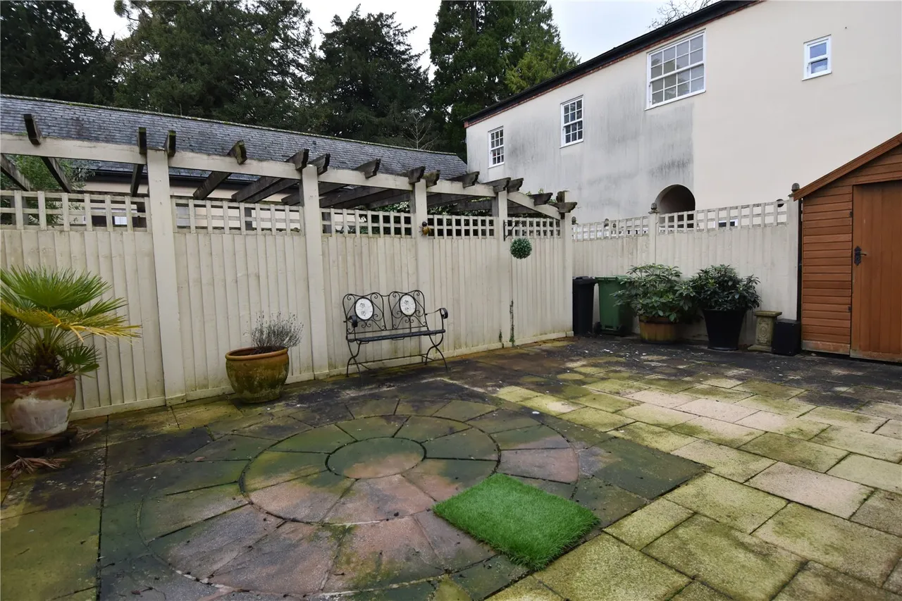 Stable Court, Hadzor, Droitwich, Worcestershire, WR9 7EX, photo 13