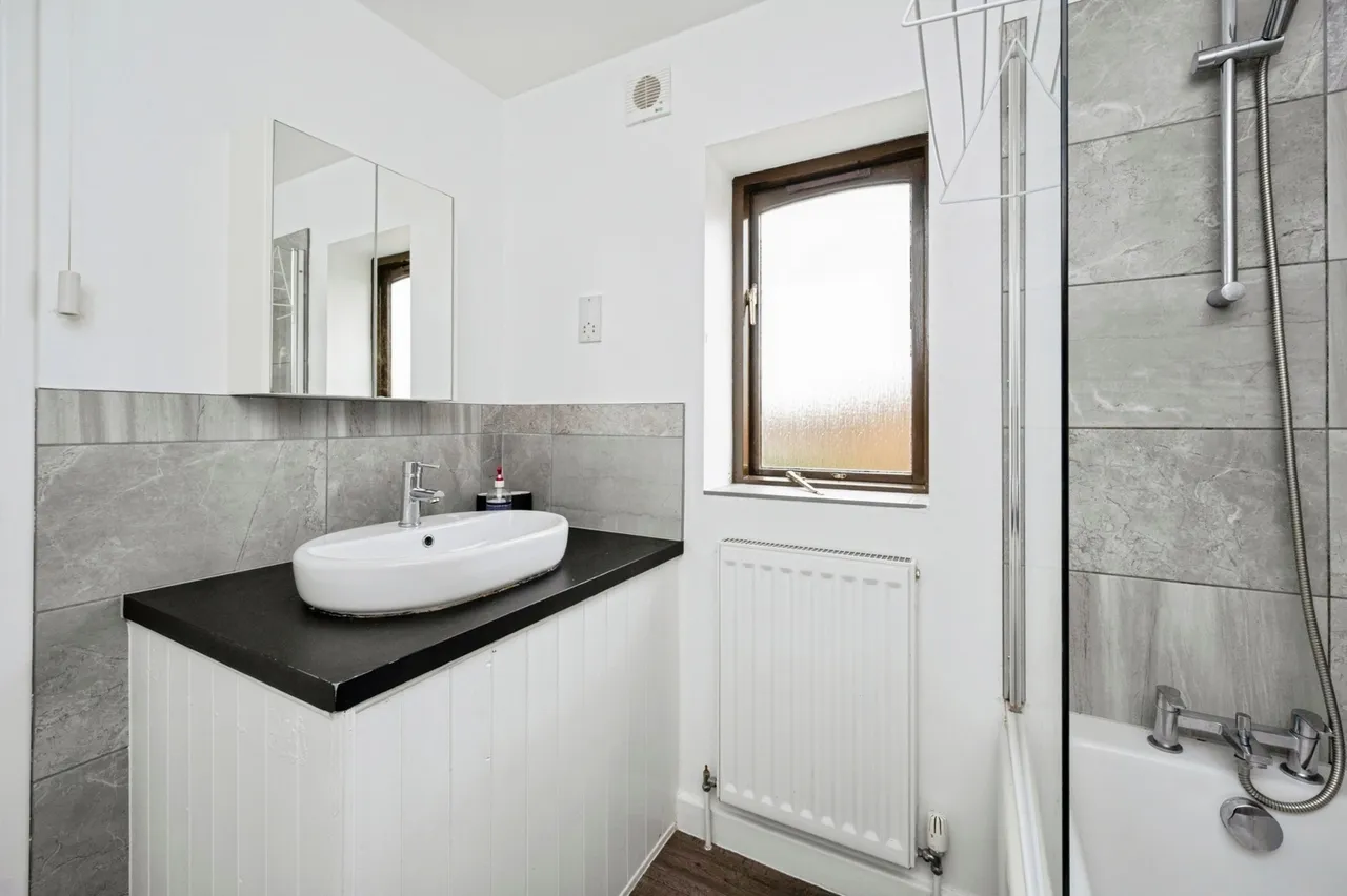 Andover Road, Mansfield, Nottinghamshire, NG19, photo 13