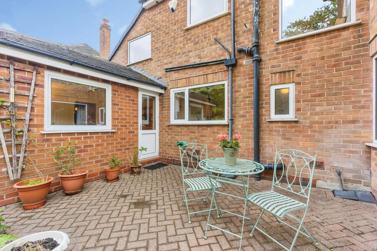 Carlton Avenue, Wilmslow, Cheshire, SK9, photo 9