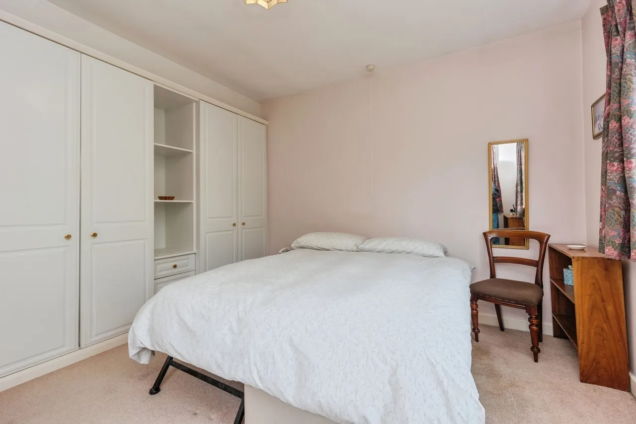 Carlton Avenue, Wilmslow, Cheshire, SK9, photo 15