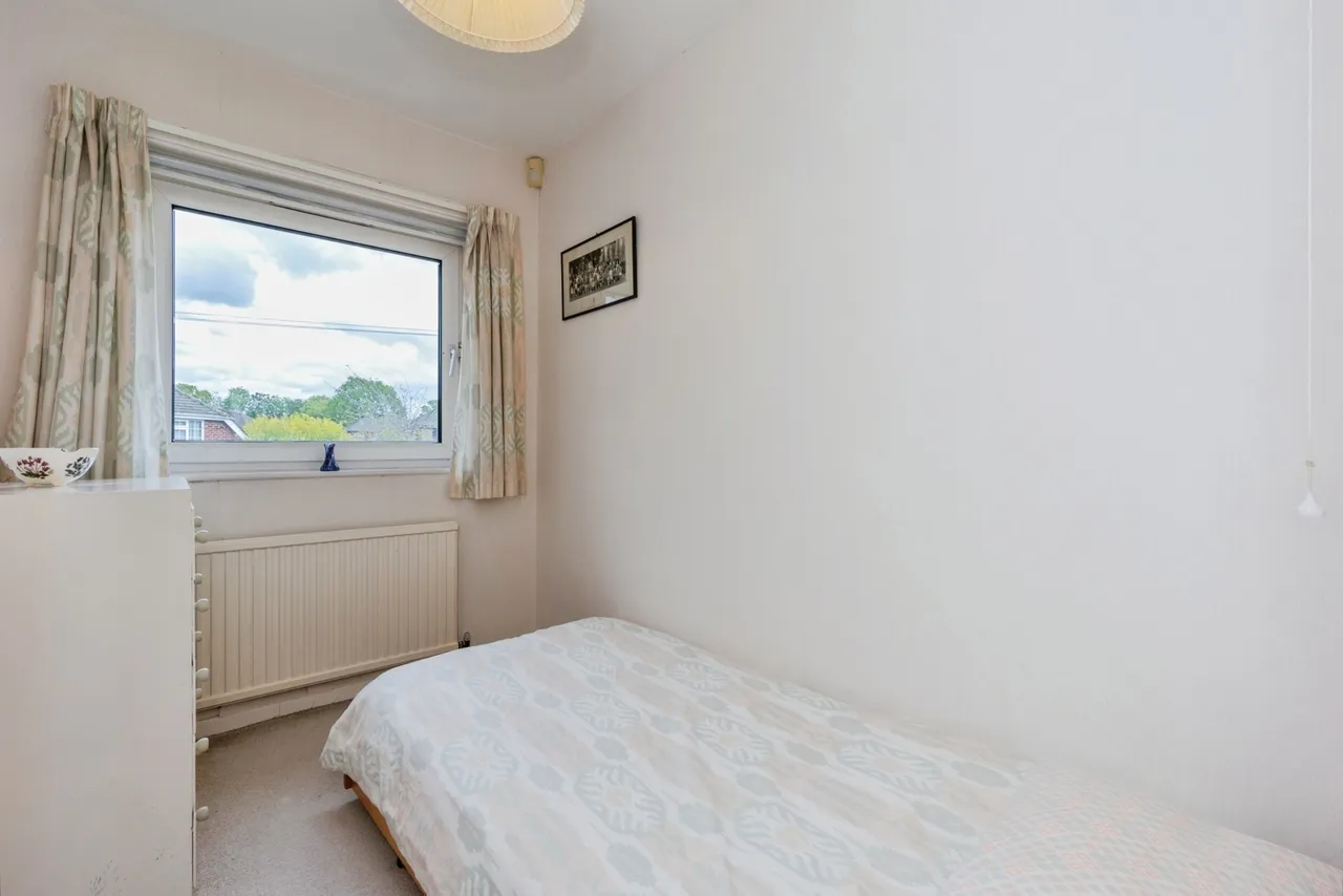 Carlton Avenue, Wilmslow, Cheshire, SK9, photo 14