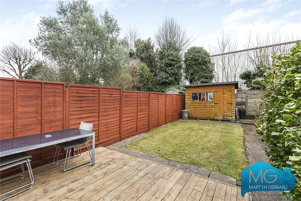 Theobalds Avenue, North Finchley, N12, photo 20