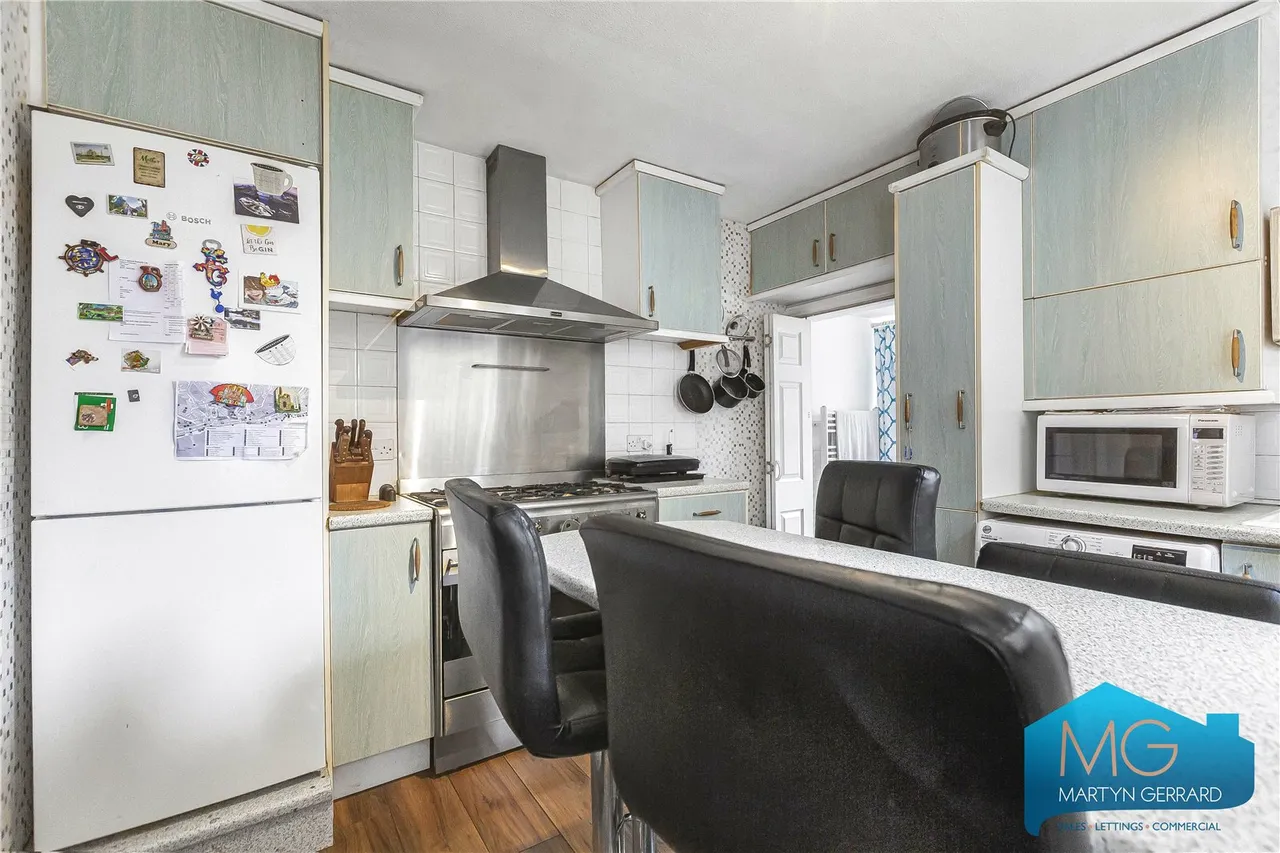 Theobalds Avenue, North Finchley, N12, photo 6