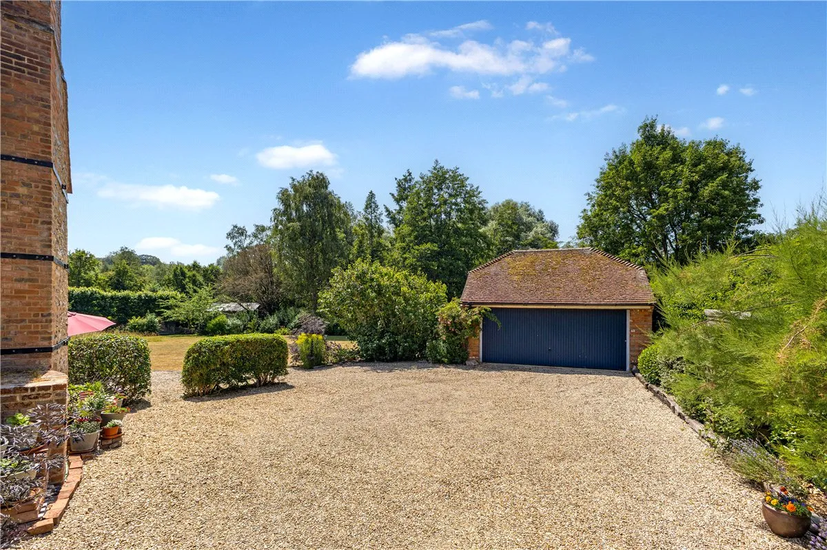 Mill Lane, Ramsbury, SN8, photo 26