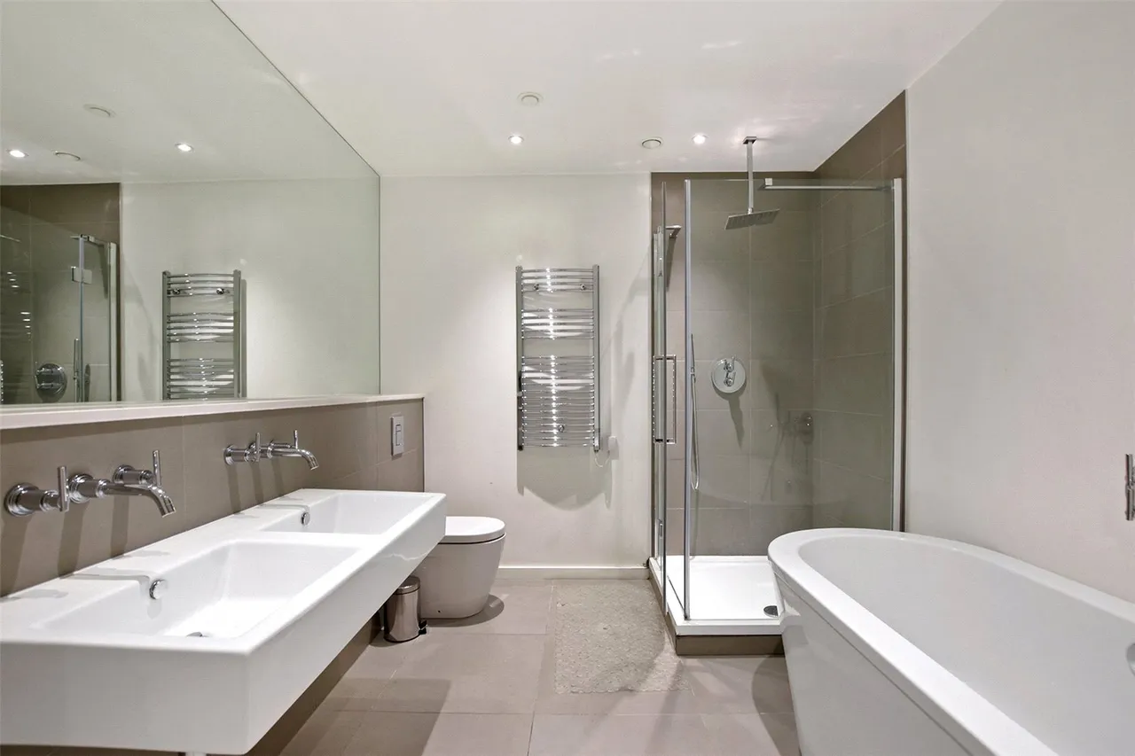 Lovat Lane, City Of London, EC3R, photo 8