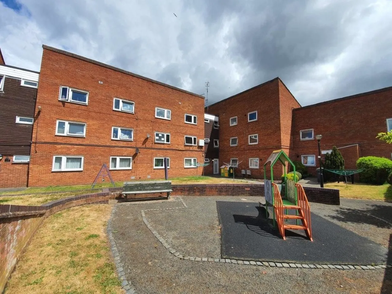 1 bed flat for sale — Wellington Close