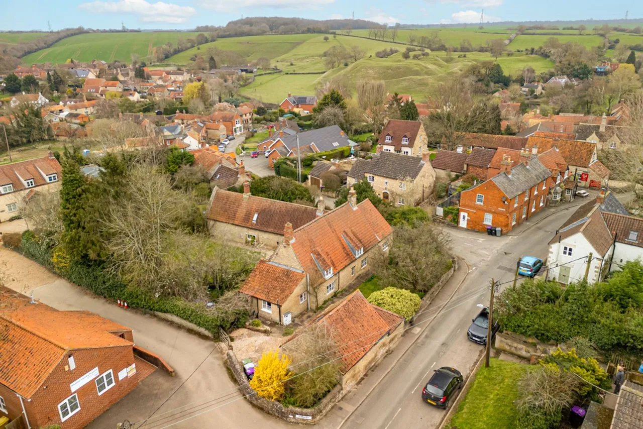 High Street, Castle Bytham, NG33, photo 16