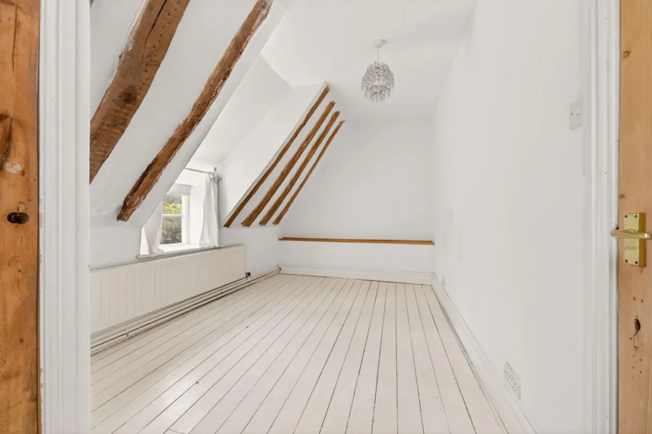 High Street, Castle Bytham, NG33, photo 7