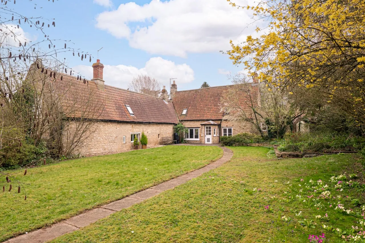 High Street, Castle Bytham, NG33, photo 14