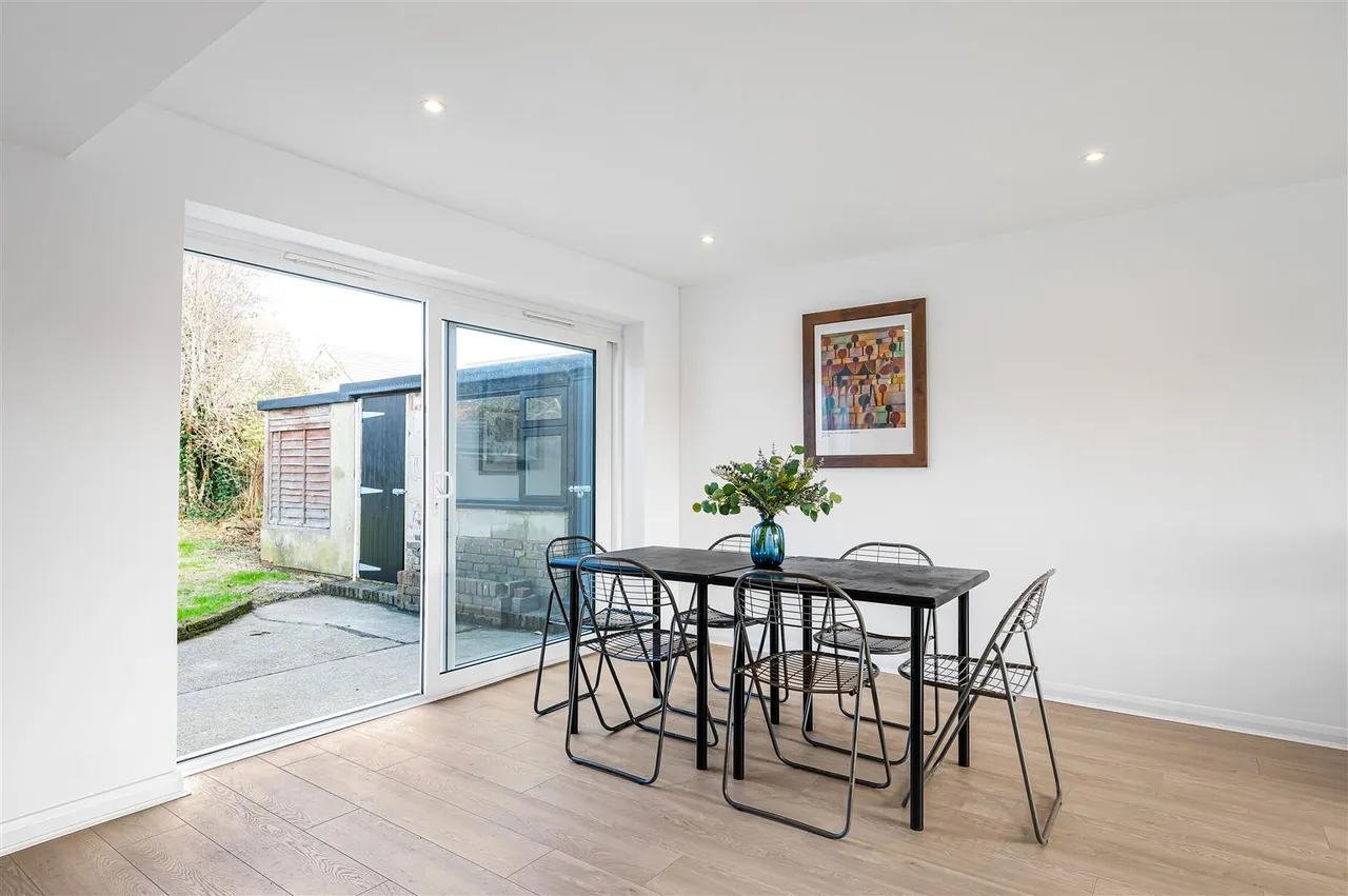 Arundel Road, Peacehaven, photo 10