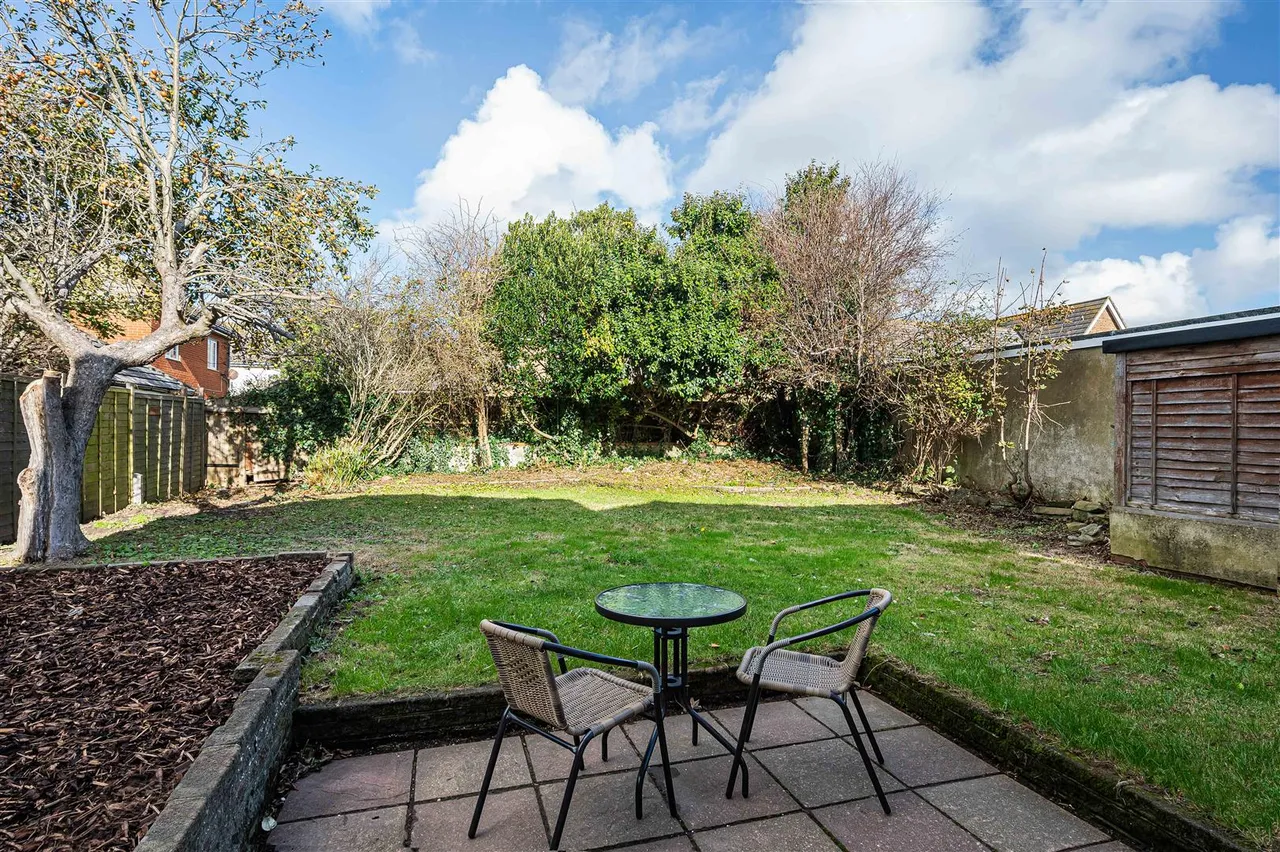Arundel Road, Peacehaven, photo 6
