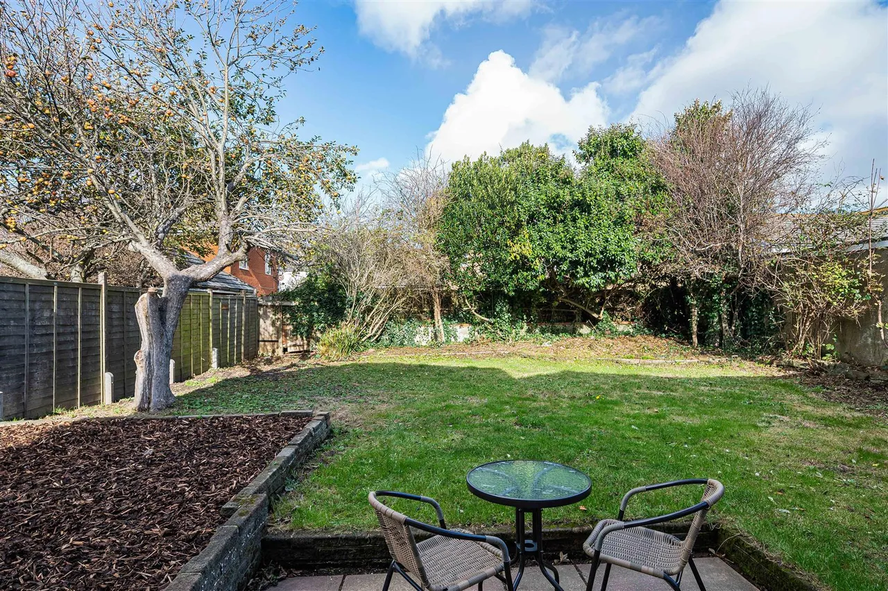 Arundel Road, Peacehaven, photo 12