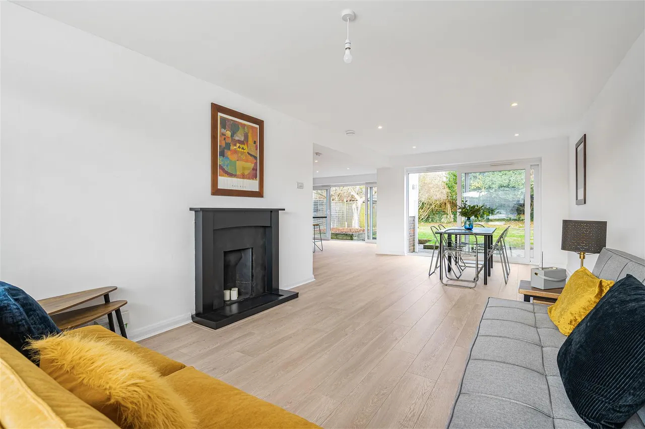 Arundel Road, Peacehaven, photo 8