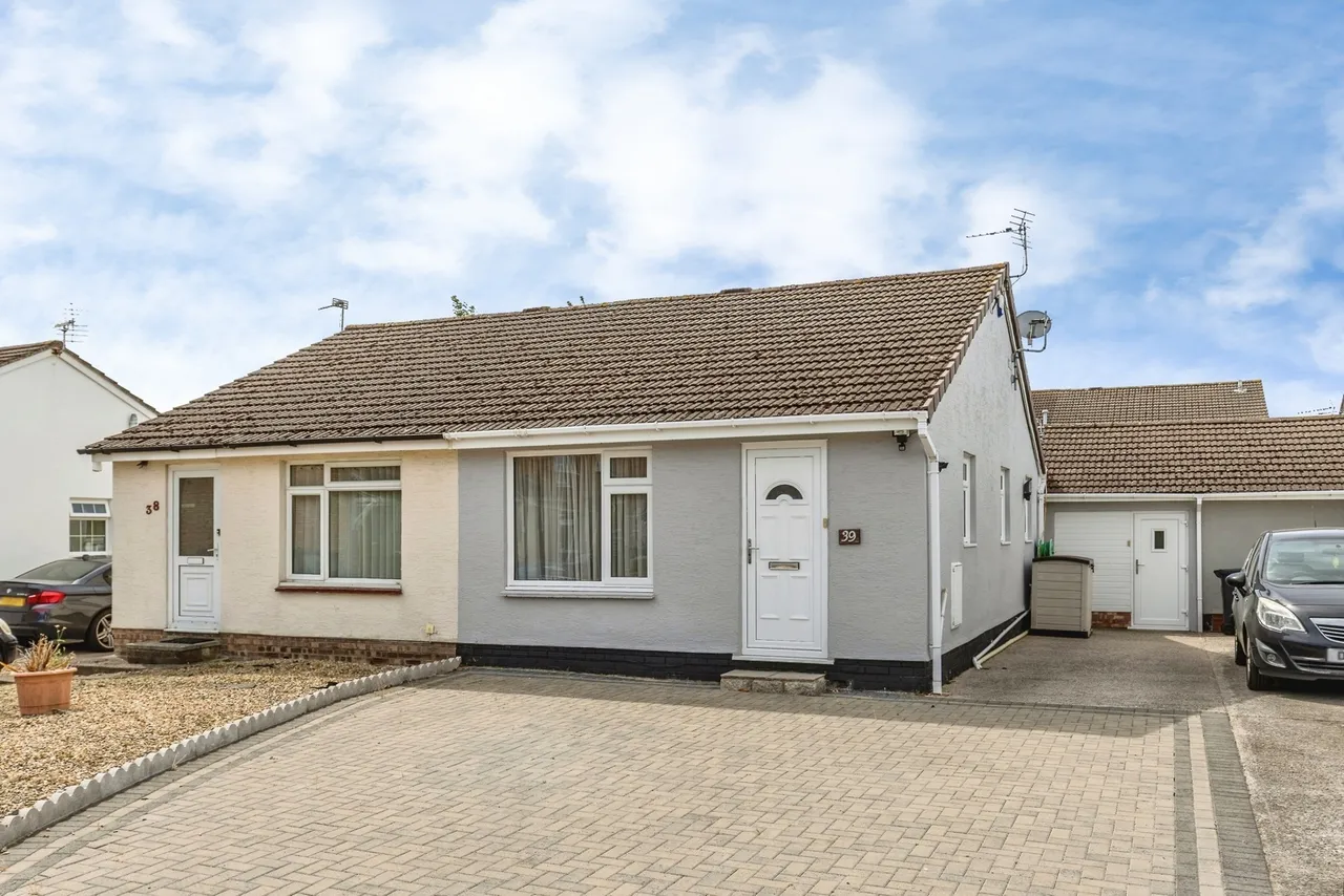 2 bed house for sale, Canterbury Close, Weston-super-Mare, BS22